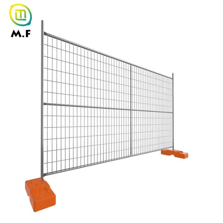 What is the service life of budget cheap fence panels?