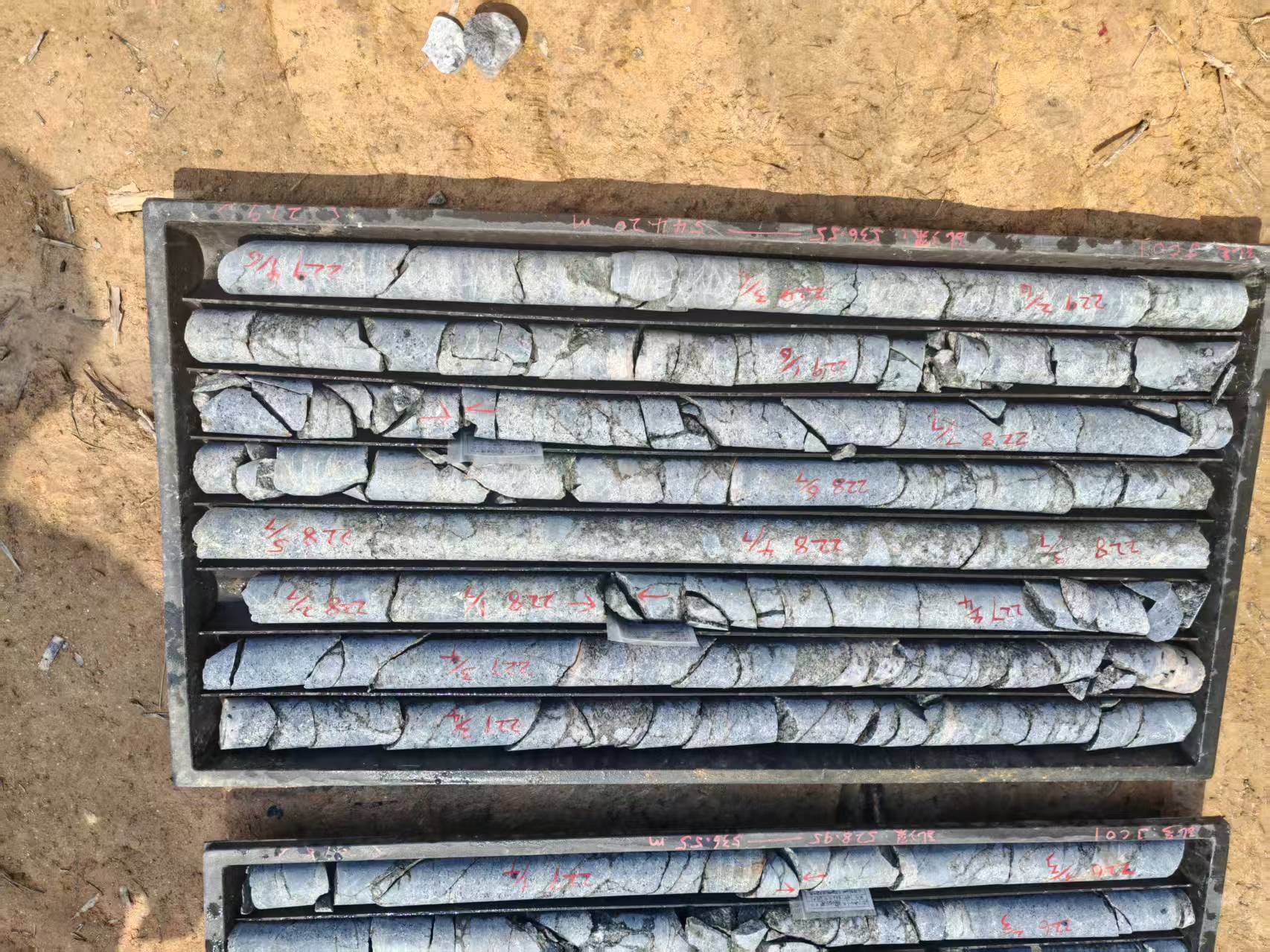 drill rod 取芯图.jpg