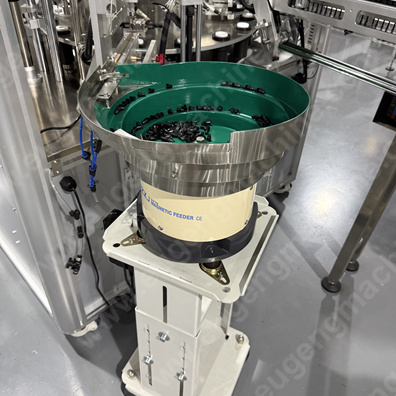 Automatic cosmetic mascara filling and capping machine3.jpg