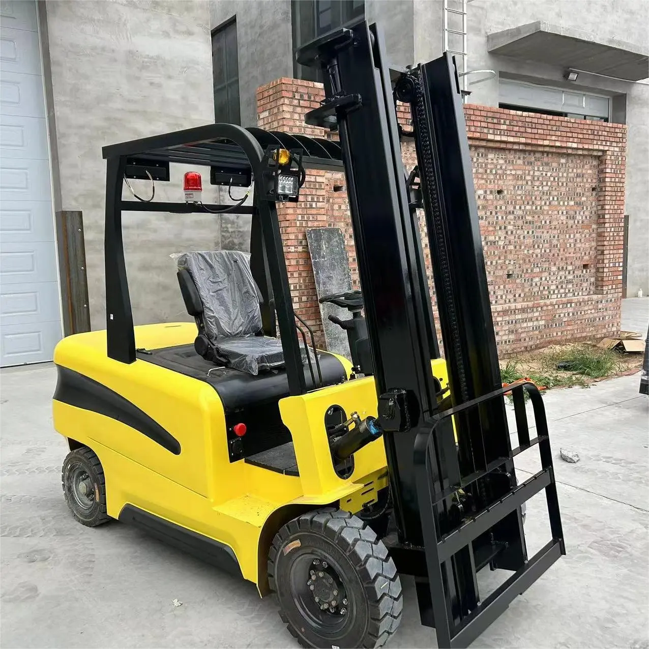 Hoe realiseert een elektrische heftruck nuluitstoot in magazijnen?