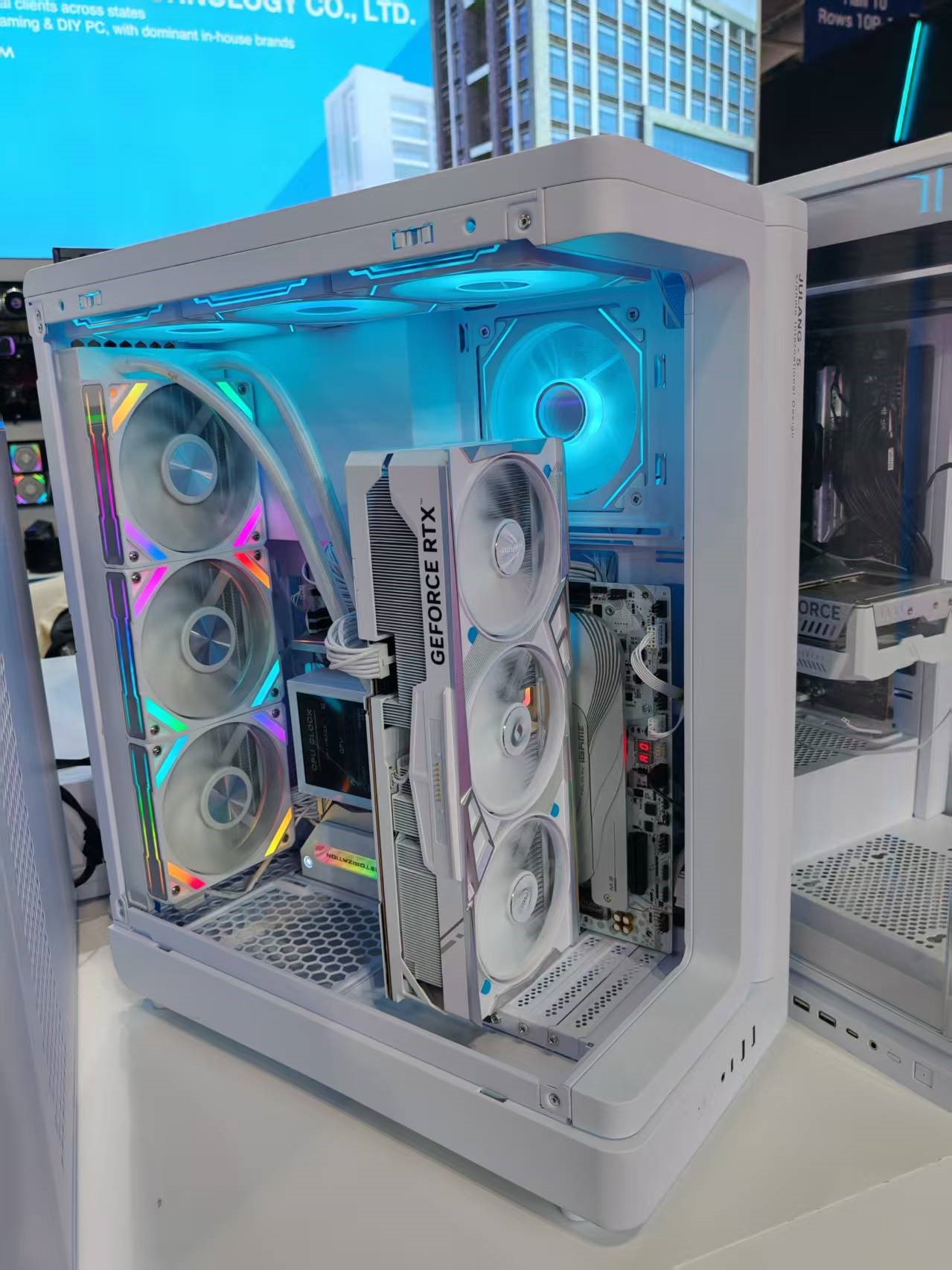 235V PC CASE.jpg