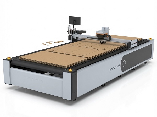 Colmare il divario tra prototipazione e produzione di serie con una macchina per il taglio di scatole in cartone
